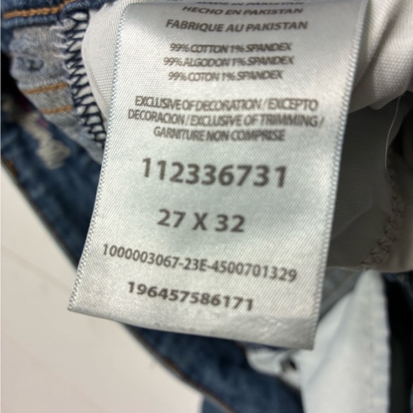 Wrangler Women’s  Denim Jeans in Light Blue - Picture 3 of 4